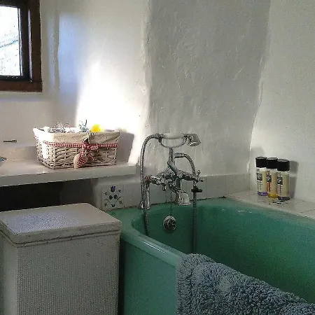 Bed and Breakfast Johnby Hall 4*